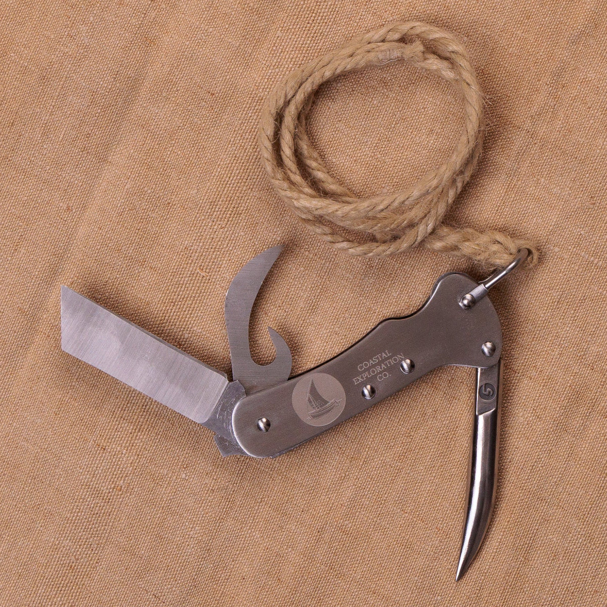Knife with Marlin Spike